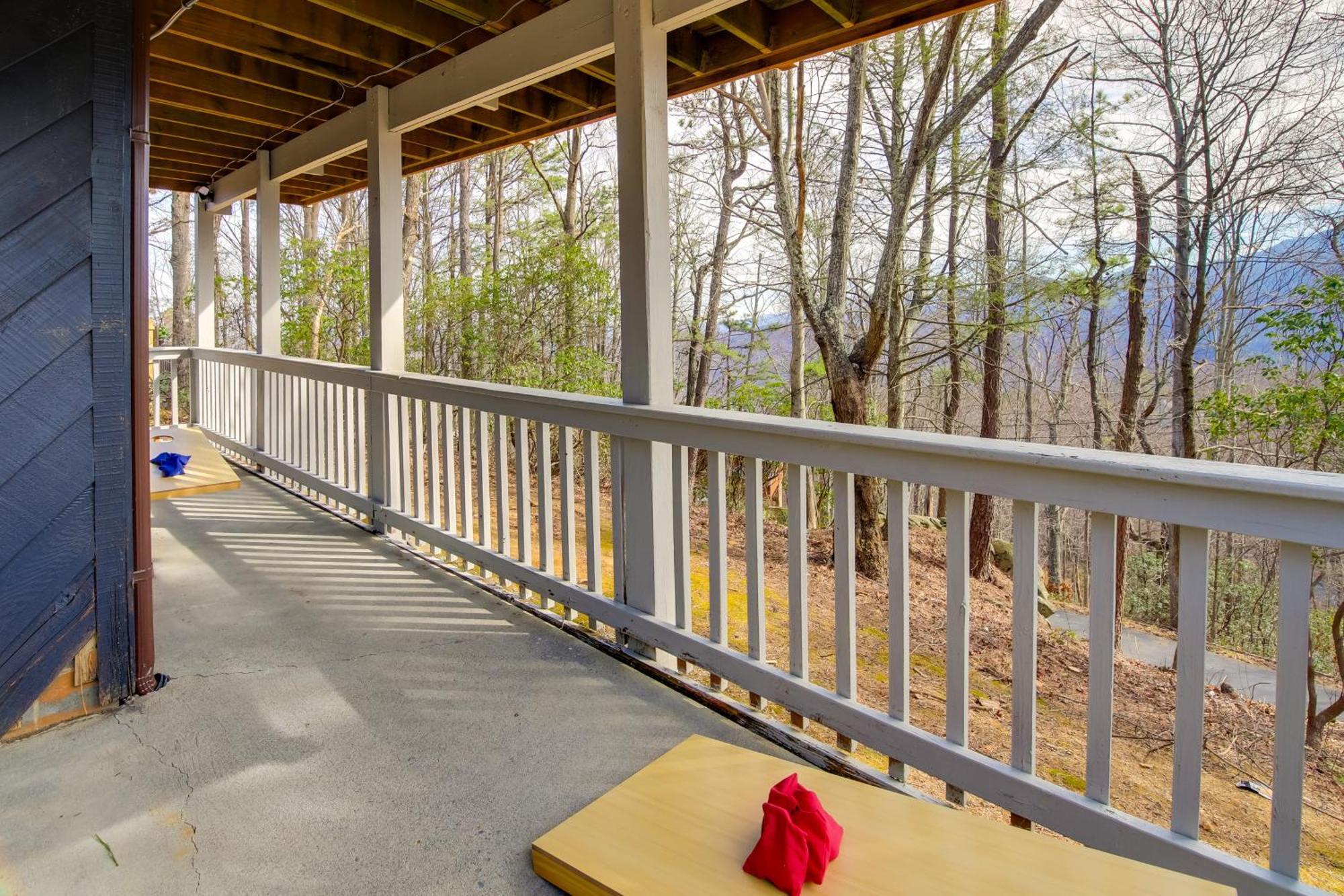 Gatlinburg Mountain Cabin With Hot Tub, Deck And Games Kültér fotó